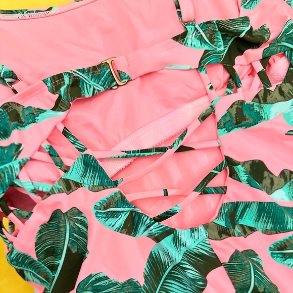 *NEW* JUNIOR PLUS Tropic Palm CORAL Swimsuit - Picture 9 of 12